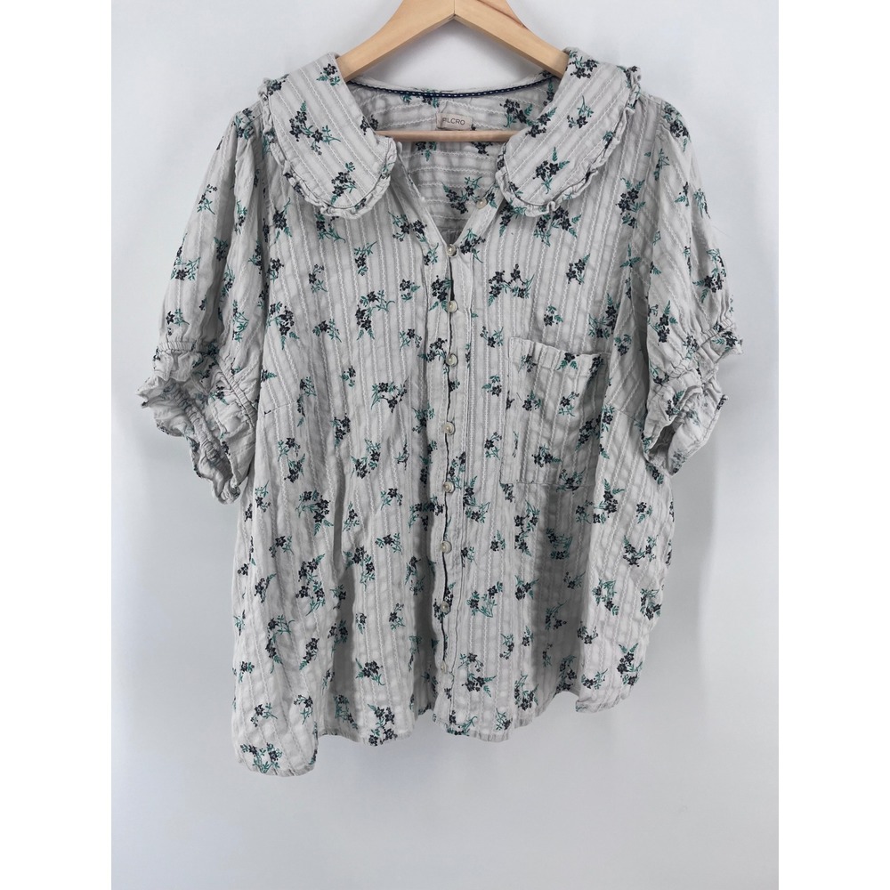 Anthropologie Floral Peter Pan Collar Button Down Top Cotton Blue White Coastal